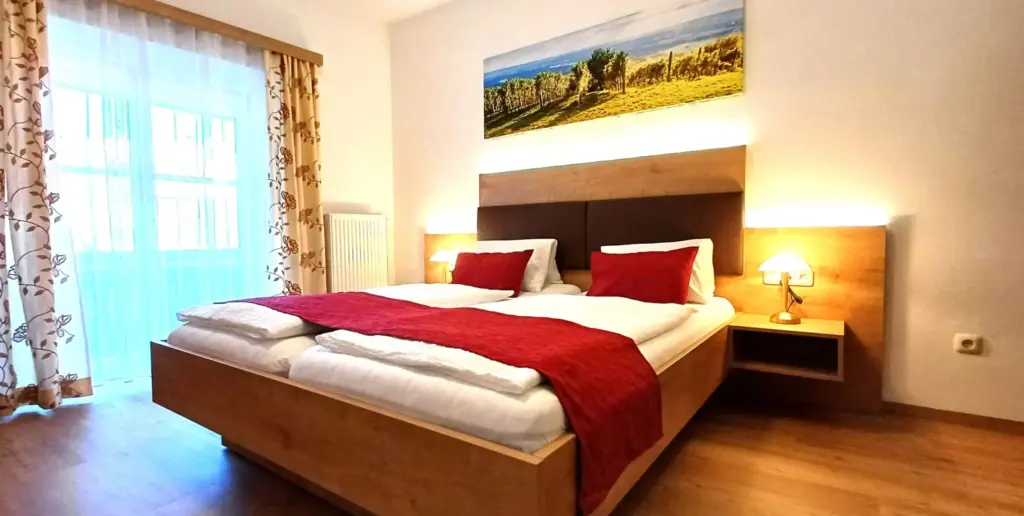 Doppelzimmer Superior mit Balkon, Gästehaus Ferk, Frühtsückspension Bad Radkersburg