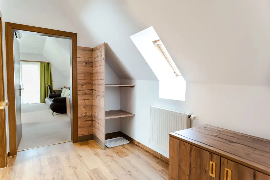 Gästehaus Ferk, Unterkunft und Frühstückspension in der Altstadt Bad Radkersburg, Doppelzimmer Deluxe Vorraum