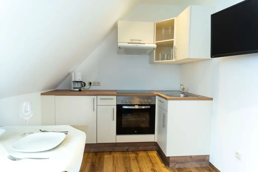 Gästehaus Ferk, Unterkunft und Frühstückspension in der Altstadt Bad Radkersburg, Doppelzimmer Deluxe mit Küche